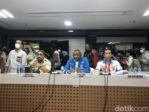MKD DPR Klarifikasi 3 Pelapor Effendi Simbolon soal TNI Gerombolan MKD DPR Klarifikasi 3 Pelapor Effendi Simbolon soal TNI Gerombolan