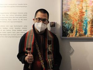 Seniman Down Syndrome Diego Luister Berel Majang Lukisan di Hotel Seniman Down Syndrome Diego Luister Berel Majang Lukisan di Hotel