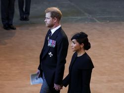 Harry Kini Boleh Berseragam Militer Saat Penghormatan Ratu Elizabeth