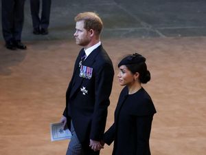 Pangeran Harry-Meghan Markle Dinilai Permalukan Kerajaan karena Hal Ini