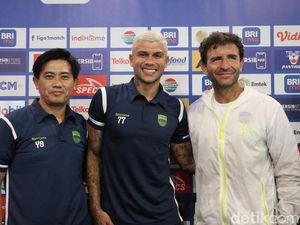 Permintaan Luis Milla buat Bobotoh Jelang Persib Vs Barito Putera