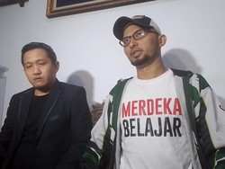 Suami Ucap Sudahi Kebohongan Usai Digugat Cerai Roro Fitria