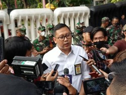 Perwakilan KSP Temui Pendemo: Pemerintah Berusaha Tekan Harga BBM