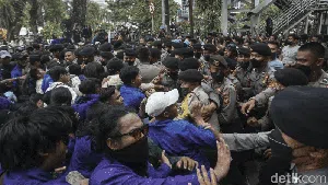 Tengok Lagi Demo Tolak BBM di Ibu Kota Hari Ini