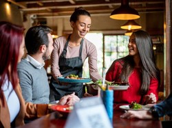 Pelanggan Keluhkan Restoran Halal tapi Pakai Bumbu Non Halal