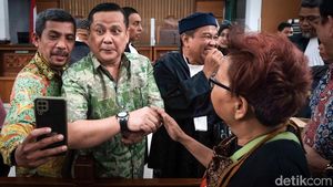 Tok! Divonis 5,5 Bulan, Begini Ekspresi Irjen Napoleon Bonaparte