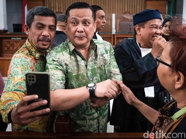 Tok! Divonis 5,5 Bulan, Begini Ekspresi Irjen Napoleon Bonaparte