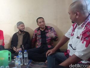 Wali Kota Eri Takziah ke Rumah Cak Sapari, Janji Hidupkan Ludruk Surabaya Wali Kota Eri Takziah ke Rumah Cak Sapari, Janji Hidupkan Ludruk Surabaya