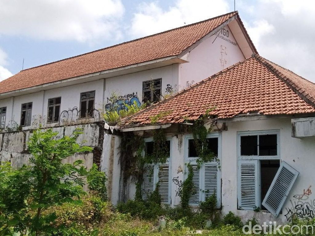 Tentang Eks RSUD Kebumen: Peninggalan Belanda-Sering Buat Ngonten Horor Tentang Eks RSUD Kebumen: Peninggalan Belanda-Sering Buat Ngonten Horor