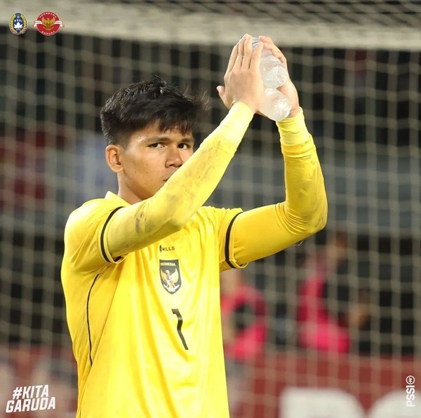 Ertalab oshxonada jinsiy aloqa porno video