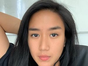 Chef Renatta Tampil Beda Berseragam TNI AL, Gayanya Disorot & Banjir Pujian Chef Renatta Tampil Beda Berseragam TNI AL, Gayanya Disorot & Banjir Pujian