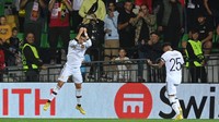 Selebrasi ikonik Siuuu...! dilakukan Ronaldo di dekat tiang sudut. (Foto: AFP via Getty Images/DANIEL MIHAILESCU)
