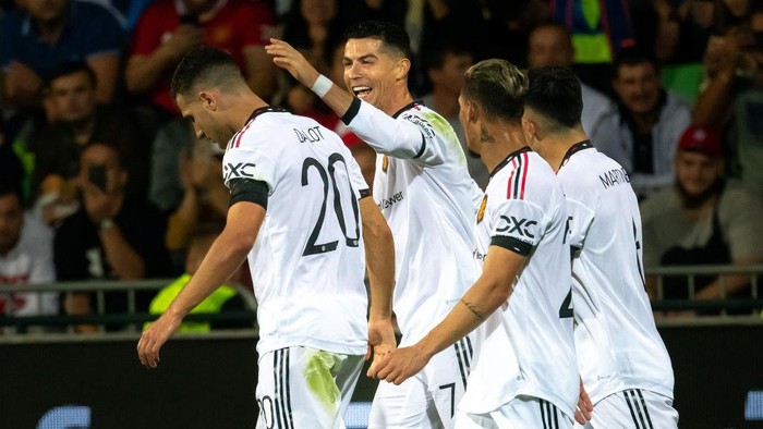 CHISINAU, MOLDOVA - SEPTEMBER 15: Cristiano Ronaldo of Manchester United celebrates scoring their second goal during the UEFA Europa League group E match between Sheriff Tiraspol and Manchester United at Stadionul Zimbru on September 15, 2022 in Chisinau, Moldova. (Photo by Ash Donelon/Manchester United via Getty Images)
