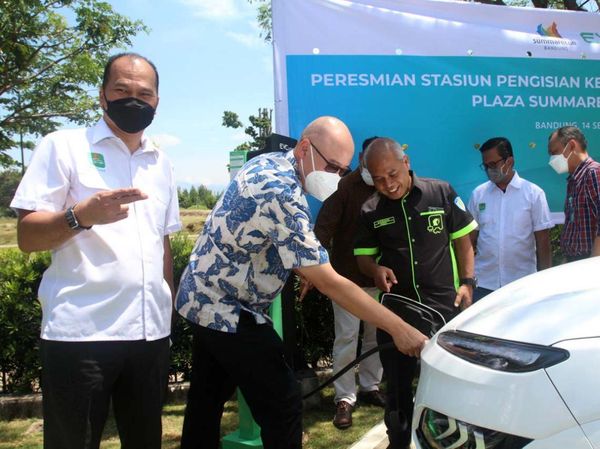 Dukung Penggunaan Mobil Listrik di Wilayah Bandung