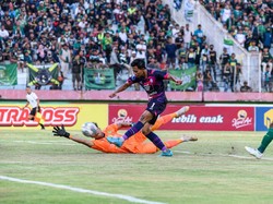 Bek Kiri Timnas Indonesia Segera Merapat ke Persib?