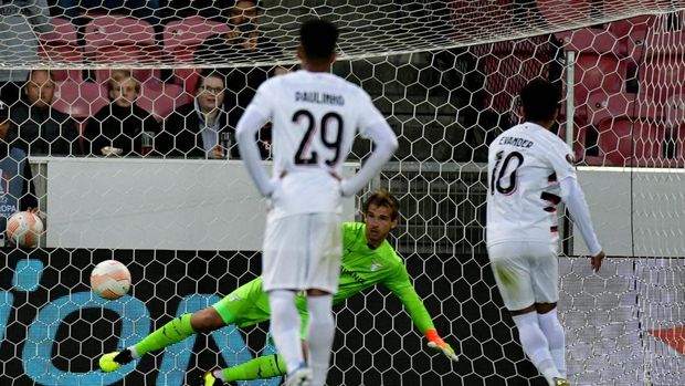 HERNING, DENMARK - SEPTEMBER 15: Evander of FC Midtjylland sciores a third goal a penalty during the UEFA Europa League group F match between FC Midtjylland and Lazio Roma at MCH Arena on September 15, 2022 in Herning, Denmark. (Photo by Marco Rosi - SS Lazio/Getty Images)