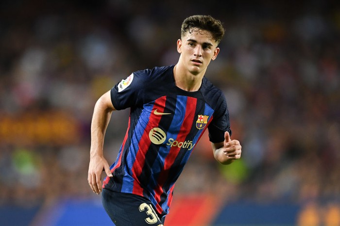 Gavi BARCELONA, SPAIN - AUGUST 28: Pablo Martin Paez Gaviria 'Gavi' of FC Barcelona looks on during the La Liga Santander match between FC Barcelona and Real Valladolid CF at Camp Nou on August 28, 2022 in Barcelona, Spain. (Photo by David Ramos/Getty Images)
