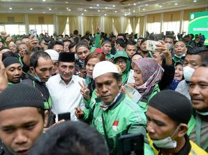 Bertemu Ojol, Edy Rahmayadi Ngaku Pernah Jadi Tukang Parkir Bertemu Ojol, Edy Rahmayadi Ngaku Pernah Jadi Tukang Parkir