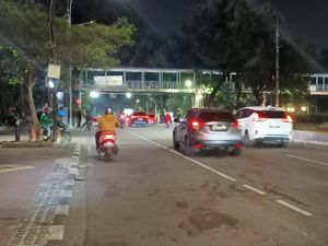Tak Ada Demo Tolak BBM, Jalan Medan Merdeka Barat Kembali Dibuka