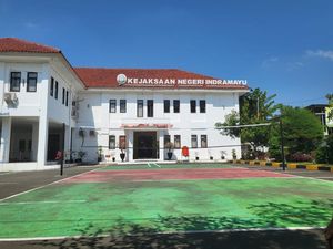 Korupsi Uang Makan Santri, 4 Orang di Indramayu Jadi Tersangka! Korupsi Uang Makan Santri, 4 Orang di Indramayu Jadi Tersangka!