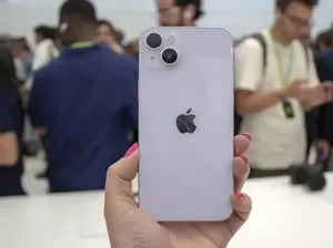 Pria di Jayapura Bayar iPhone 14 Promax Pakai Struk Palsu Diciduk Polisi