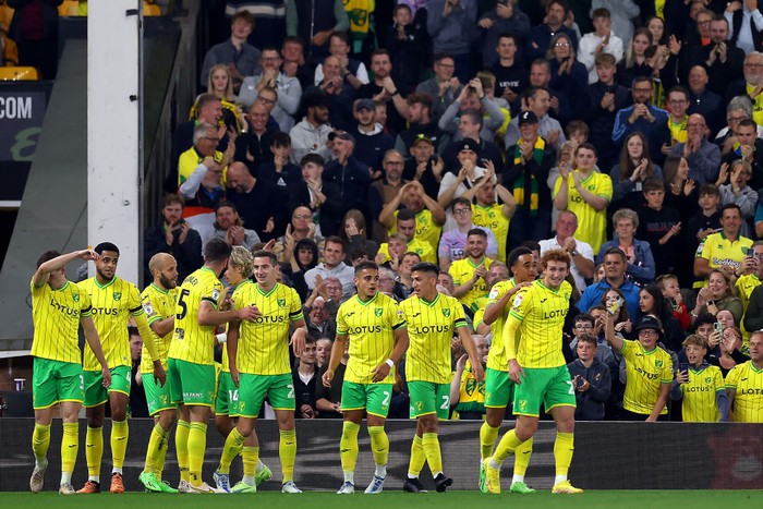 Norwich City NORWICH, ENGLAND - SEPTEMBER 14: Teemu Pukki of Norwich City celebrates scoring his sides opening goal during the Sky Bet Championship match between Norwich City and Bristol City at Carrow Road on September 14, 2022 in Norwich, England. (Photo by Stephen Pond/Getty Images)