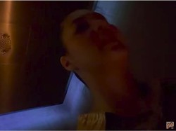 Paula Verhoeven Terjebak Dalam Lift di Amerika: Gelap dan Sendirian