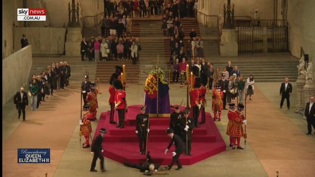 Ratu Elizabeth II Disemayamkan di Westminster Hall