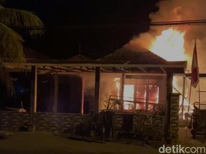 Tiga Rumah di Bangkalan Ludes Terbakar, Kerugian Ditaksir Rp 800 Juta Tiga Rumah di Bangkalan Ludes Terbakar, Kerugian Ditaksir Rp 800 Juta