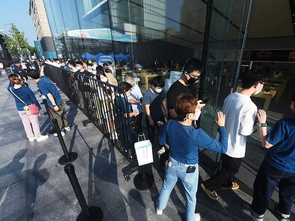 Sambutan Antusias Saat iPhone 14 Rilis di Jepang dan China