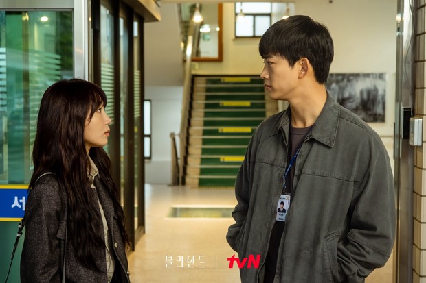 Still Cut Ok Taecyeon dan Jung Eun Ji / Foto : twitter.com/CJnDrama Still Cut Ok Taecyeon dan Jung Eun Ji / Foto : twitter.com/CJnDrama