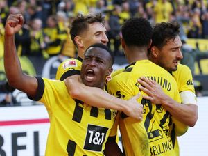 Dortmund Vs Schalke: Die Borussen Menang, Naik ke Puncak Klasemen Dortmund Vs Schalke: Die Borussen Menang, Naik ke Puncak Klasemen