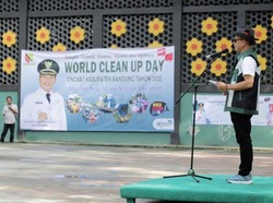 Bupati Bandung Ajak Warga Tingkatkan Kesadaran Kelola Sampah