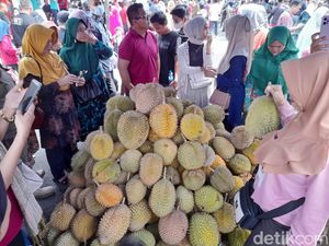 Tarik Minat Wisatawan, Pemkab Bengkulu Tengah Gelar Festival Durian Tarik Minat Wisatawan, Pemkab Bengkulu Tengah Gelar Festival Durian