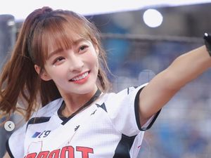 5 Fakta Lin Xiang, Cheerleader Viral yang Buktikan Keaslian Payudaranya