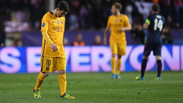 (GERMANY OUT) FUSSBALL CHAMPIONS LEAGUE SAISON 2015/2016 VIERTELFINAL RUECKSPIEL
Atletico Madrid - FC Barcelona
Enttaeuschung Barca; Lionel Messi (Photo by Pressefoto Ulmer\ullstein bild via Getty Images)