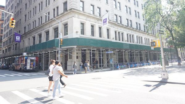 6 Potret New York University, Lokasi Nadiem Bicara Transformasi Pendidikan di RI