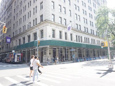 6 Potret New York University, Lokasi Nadiem Bicara Transformasi Pendidikan di RI
