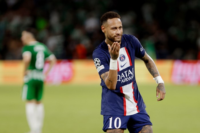 HAIFA, ISRAEL - SEPTEMBER 14: Neymar Jr of Paris Saint Germain celebrates 1-3  during the UEFA Champions League  match between Maccabi Haifa v Paris Saint Germain at the Sammy Oferstadium on September 14, 2022 in Haifa Israel (Photo by Nir Keidar/Soccrates/Getty Images)