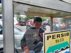 Menjajal Kuliner Cireng Persib, Ada Kaitannya dengan Maung Bandung?