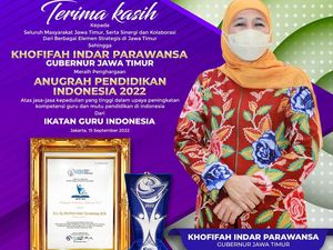 Khofifah Jadi Satu-satunya Gubernur Terima Penghargaan dari Ikatan Guru Khofifah Jadi Satu-satunya Gubernur Terima Penghargaan dari Ikatan Guru