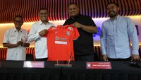 Kontribusi ini dilakukan guna memajukan industri sepak bola Kalimantan Timur agar semakin berprestasi dan dikenal di kancah nasional dan internasional.