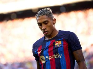 Raphinha Marah-marah Melulu, Barca Ancam Jual?