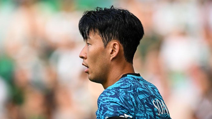 LISBON, PORTUGAL - SEPTEMBER 13: Son Heung-min of Tottenham Hotspur in action during the UEFA Champions League group D match between Sporting CP and Tottenham Hotspur at Estadio Jose Alvalade on September 13, 2022 in Lisbon, Portugal. (Photo by Octavio Passos/Getty Images)
