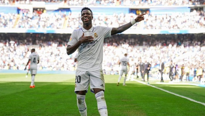 Vinicius Junior MADRID, SPAIN - SEPTEMBER 11: Vinicius Junior of Real Madrid CF celebrates after scoring their side's second goal during the LaLiga Santander match between Real Madrid CF and RCD Mallorca at Estadio Santiago Bernabeu on September 11, 2022 in Madrid, Spain. (Photo by Angel Martinez/Getty Images)