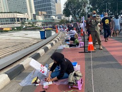 Hari Lalu Lintas Bhayangkara Ke-67, Ratusan Siswa Lomba Lukis di Bundaran HI