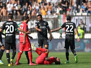 Di Maria Kartu Merah, Juventus Kalah