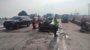 Melihat Lagi Suasana Ngeri Kecelakaan Maut Beruntun Tol Pejagan-Pemalang