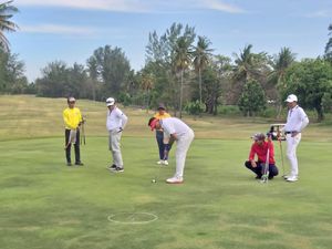 Turnamen Golf Diharapkan Jadi Penggerak Sport Tourism di Lombok Turnamen Golf Diharapkan Jadi Penggerak Sport Tourism di Lombok