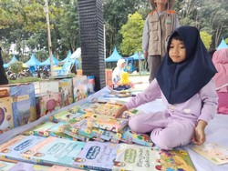 Cegah Anak Candu Gadget, Dosen di Kisaran Buka Lapak Baca